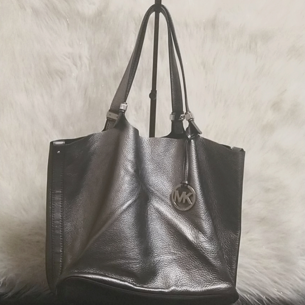 Silver Michael kors bag!